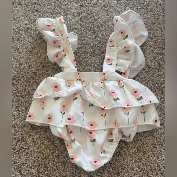 Charming Floral Ruffle Bodysuit - Picture 1 of 4
